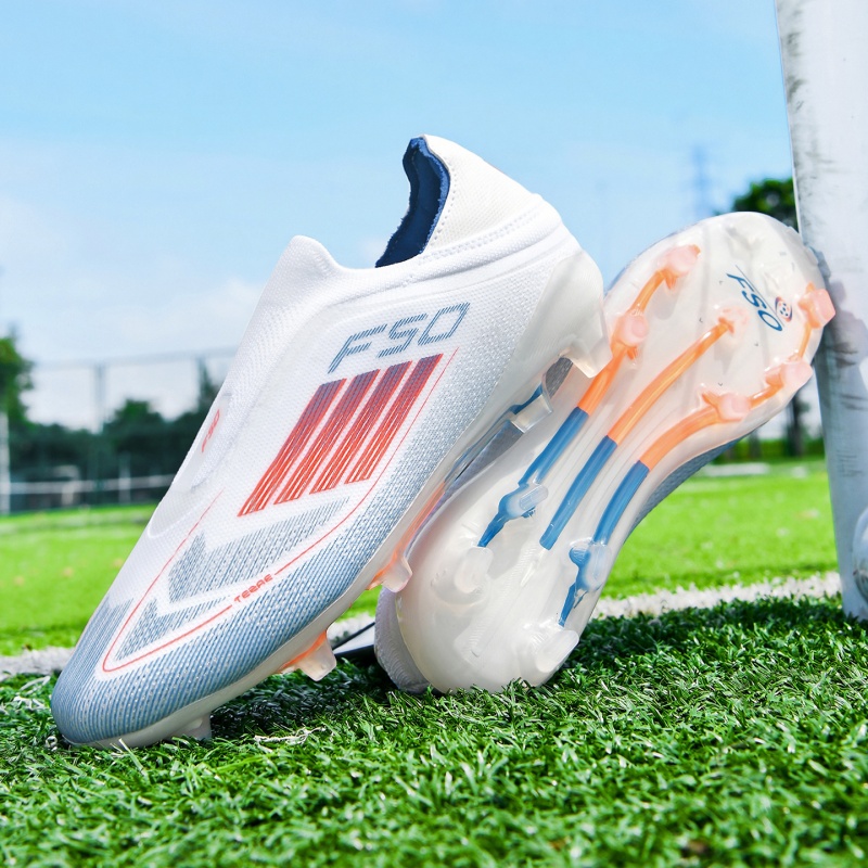 Nuove Scarpe da Calcio per Uom - Outdoor Sport Court recensione e prezzo