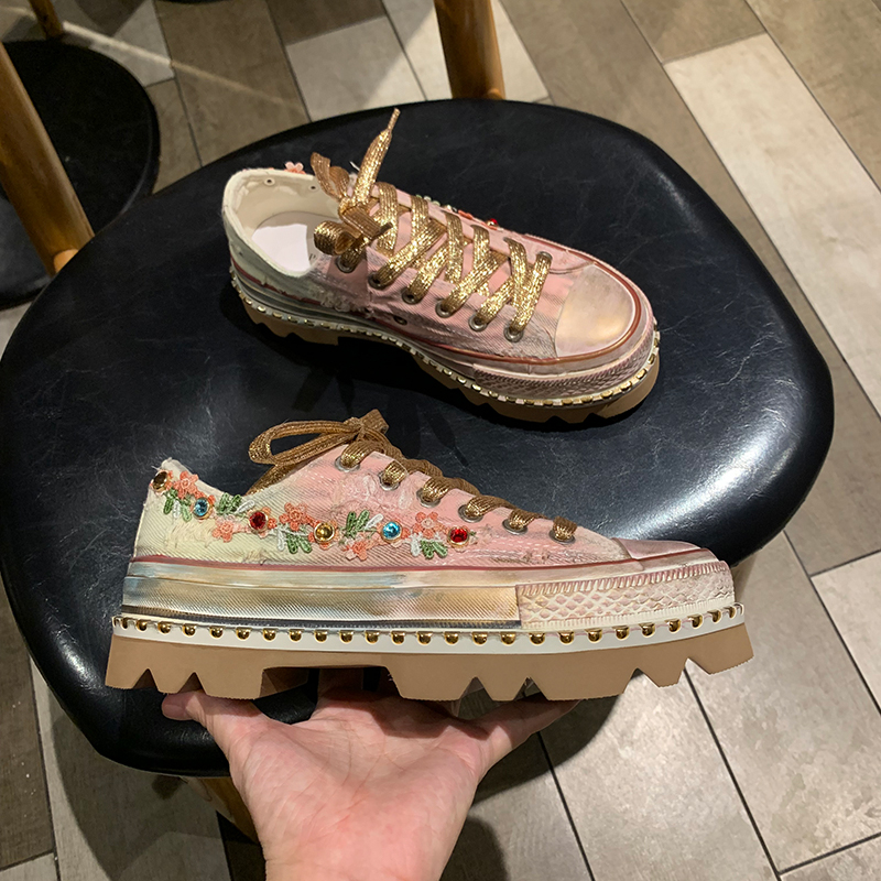 Nuove Sneakers da Donna 4CM co - Outdoor Sport News recensione e prezzo